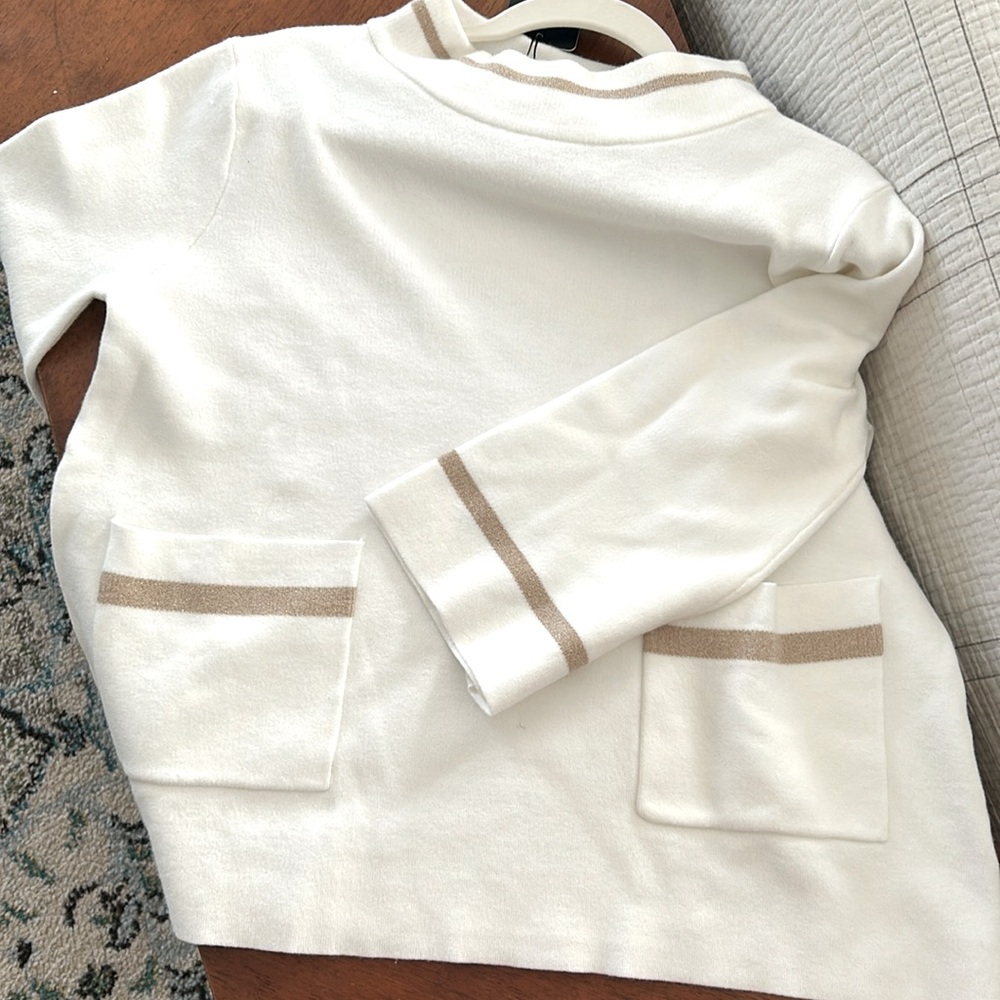 Beautifully soft cream FATE sweater!
